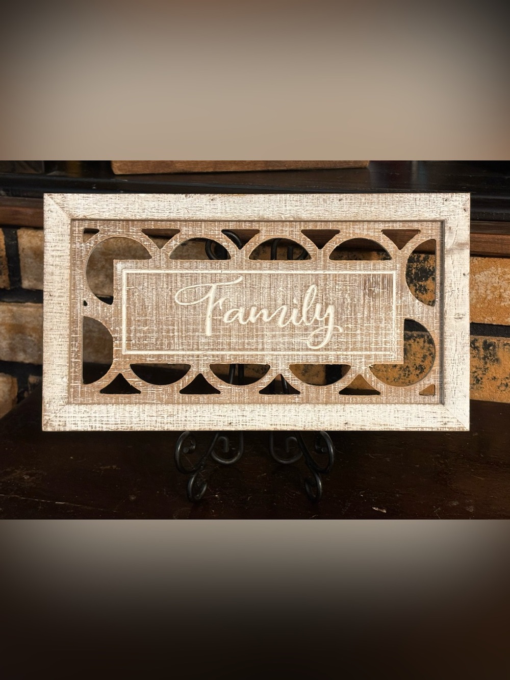 Rustic White 'Family' Cutout Wooden Wall Decor